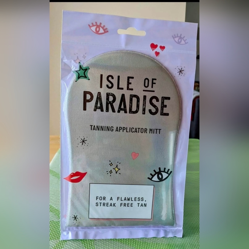 Isle of Paradise Self Tanner Mitt